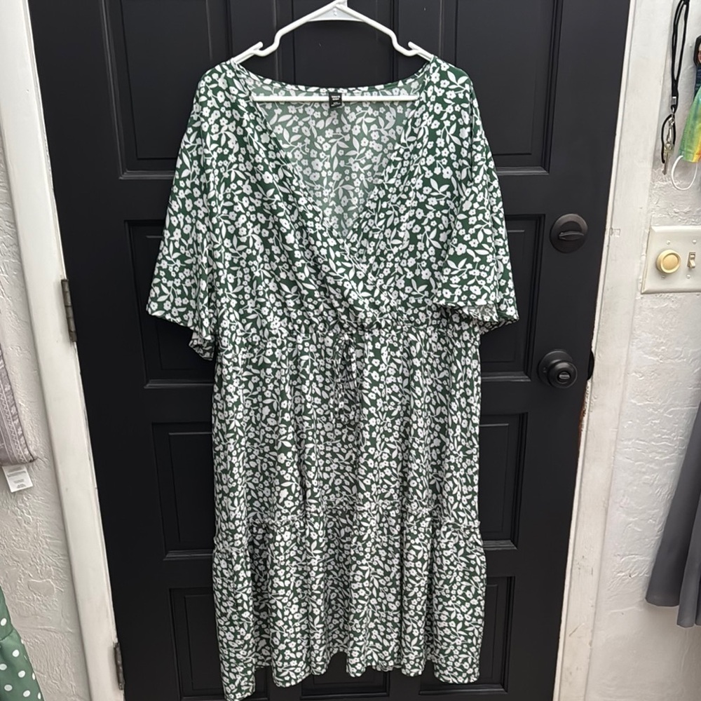 Green Floral Plus 5x Dress